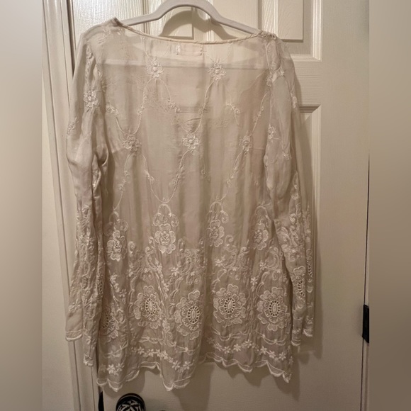 Cream semi sheer top. Love and Liberty, size S - Picture 6 of 8